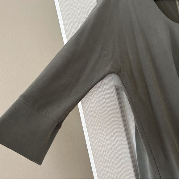 WHBM Tiered Hem Tunic - Picture 4 of 6